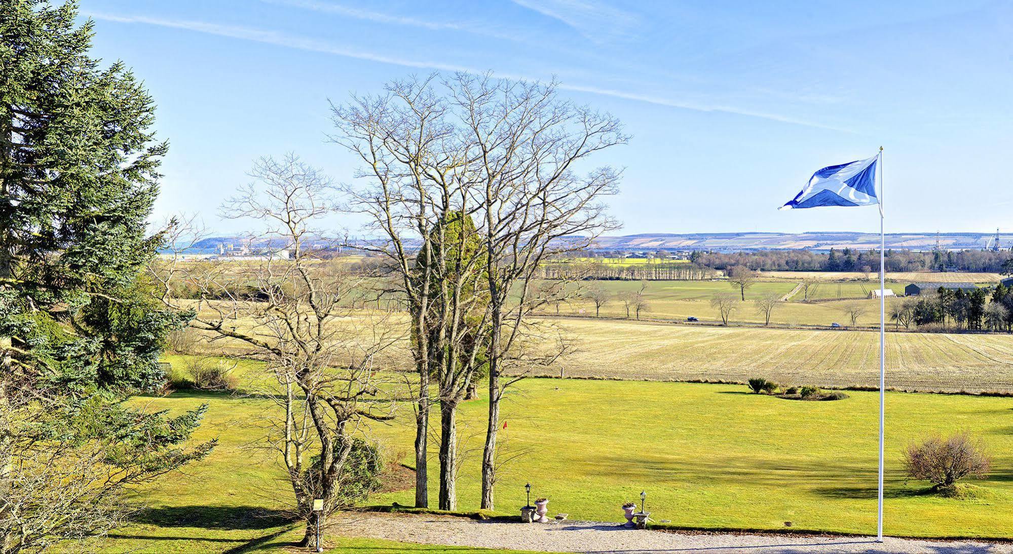 Kincraig Castle Hotel Invergordon Exteriör bild