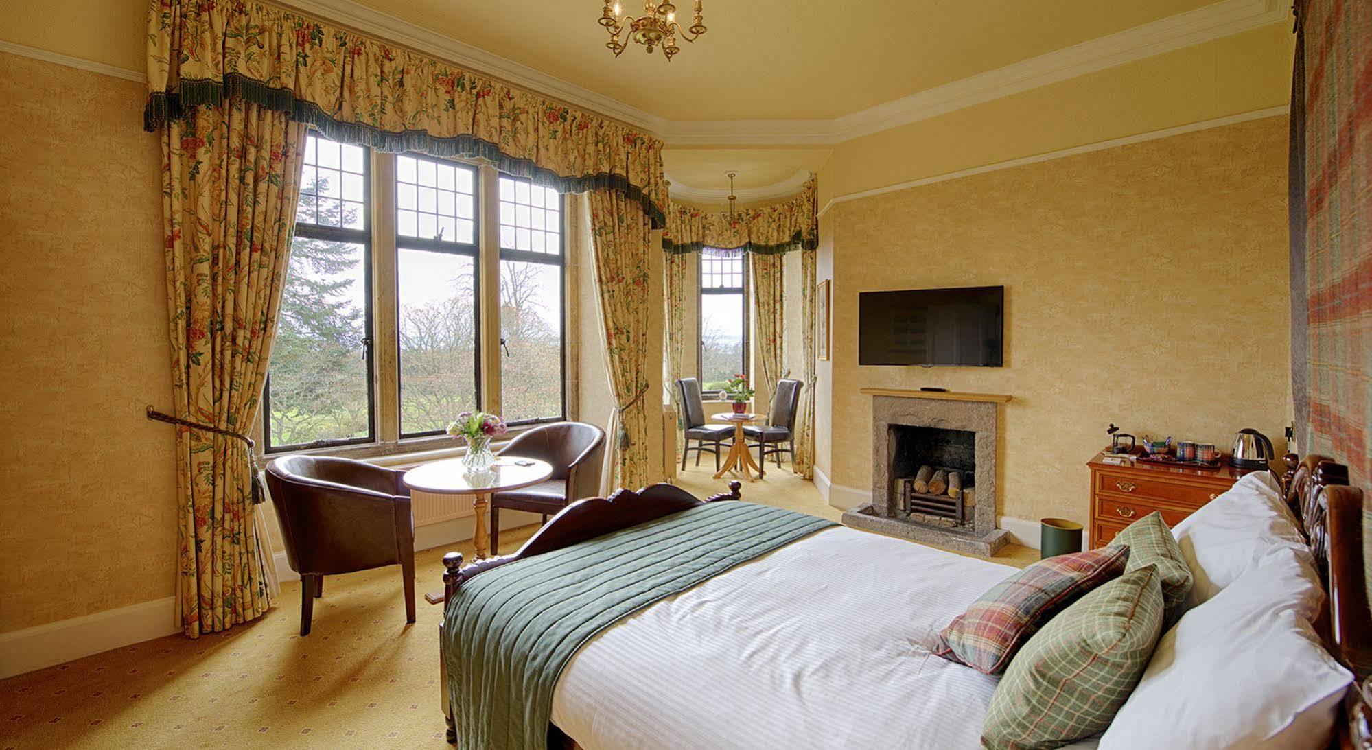Kincraig Castle Hotel Invergordon Exteriör bild